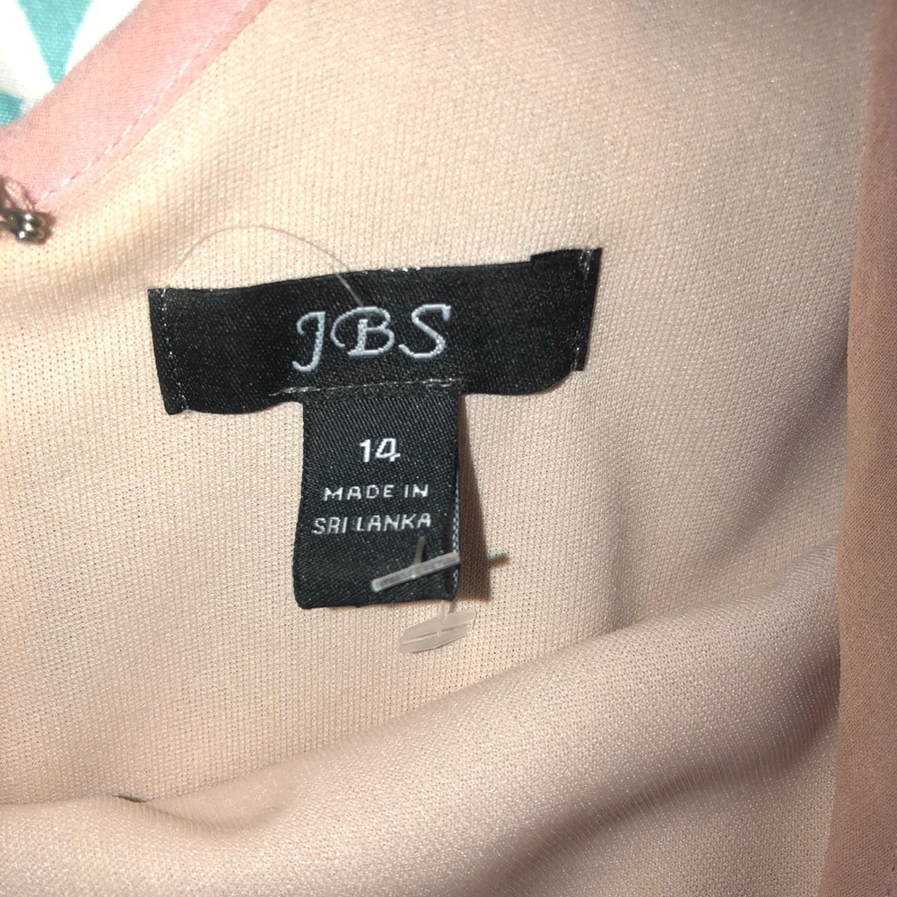 Dress - Picture 6 of 6